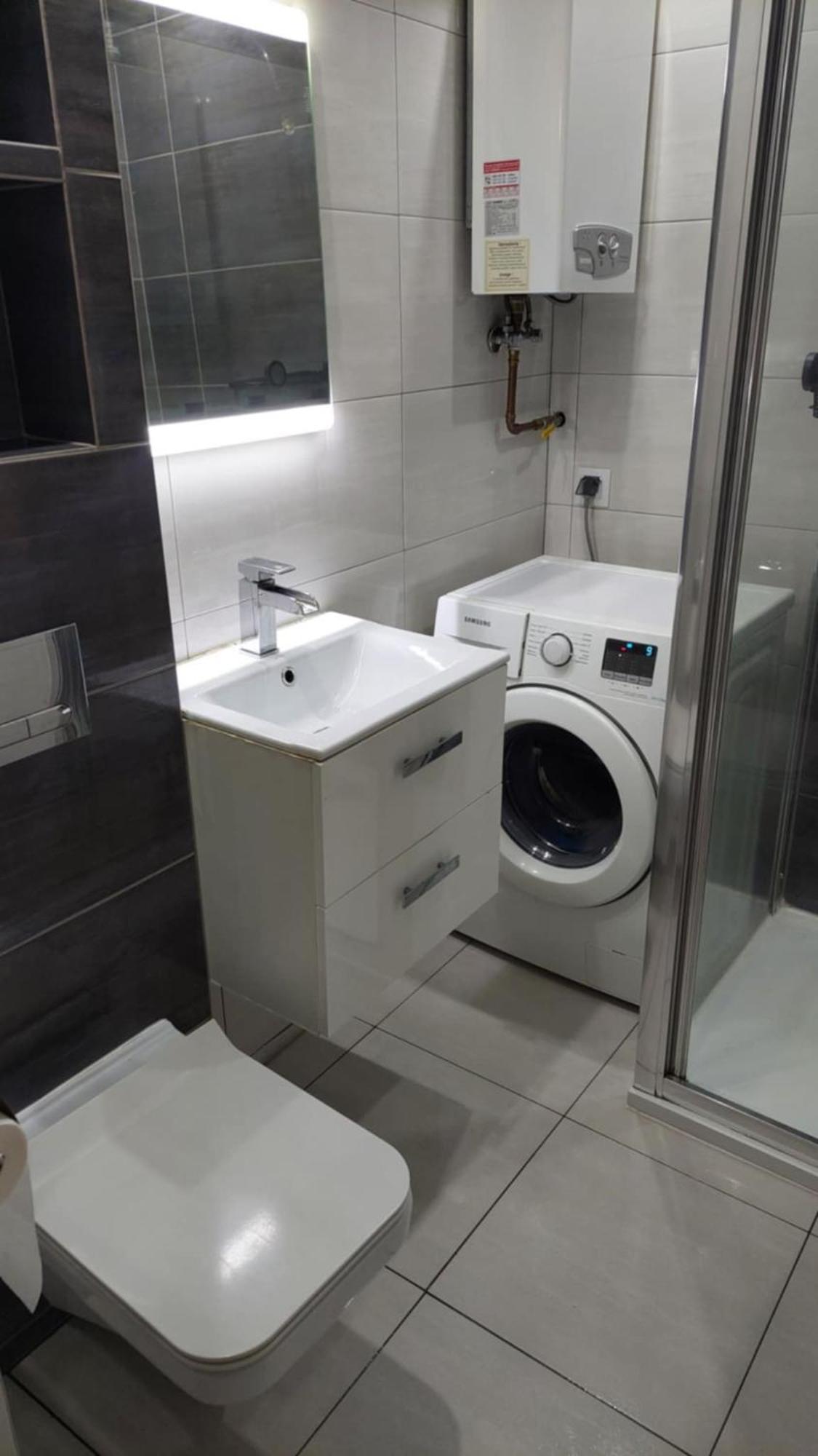 Ekskluzywny Apartament W Centrum Z Klimatyzacja I Balkonem Lubiń Zewnętrze zdjęcie