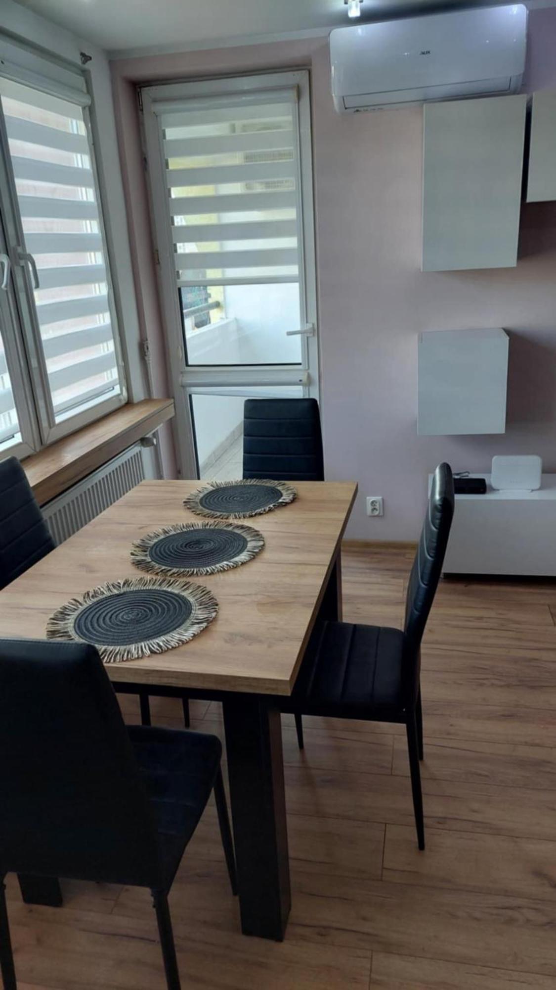 Ekskluzywny Apartament W Centrum Z Klimatyzacja I Balkonem Lubiń Zewnętrze zdjęcie