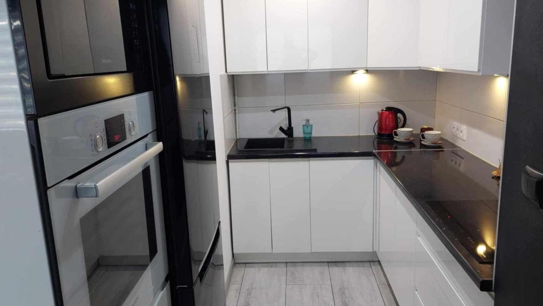 Ekskluzywny Apartament W Centrum Z Klimatyzacja I Balkonem Lubiń Zewnętrze zdjęcie